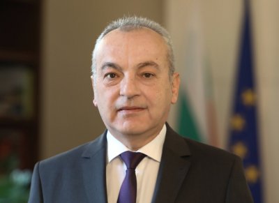 Президентът назначи Гълъб Донев за началник на кабинета си, а министри от служебния кабинет за съветници