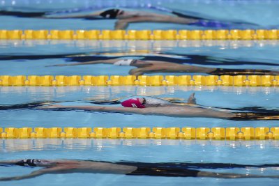 Виктор Христов ще плува в полуфиналите на дисциплината 100 метра