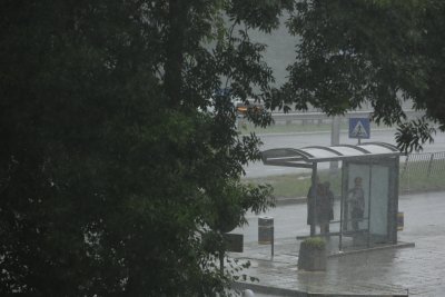Отново пороен дъжд се изсипва над центъра на столицата Граждани