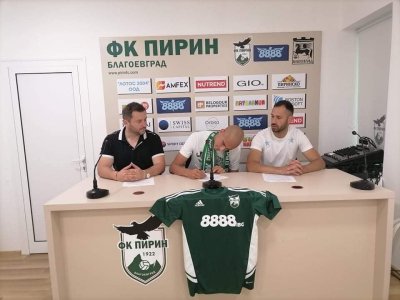 Юноша на Пирин Благоевград подписа договор с клуба