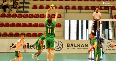 България с експресна победа над Гърция на Балканиадата по волейбол за мъже до 19 години в Тирана