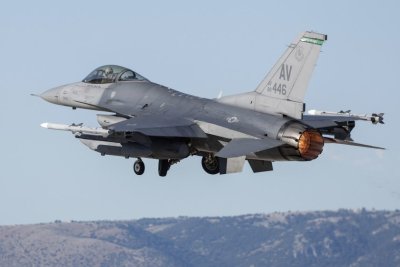 НС прие договора за информационна система за F-16