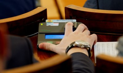 Депутатите гласуваха на първо четене бюджетите на ДОО и НЗОК за 2023 г.