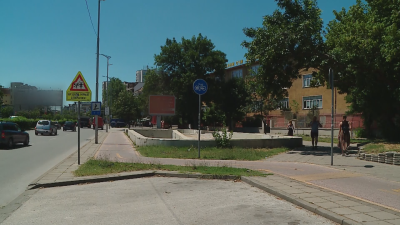 Зрители на БНТ сигнализират че по велоалеите в Пловдив се