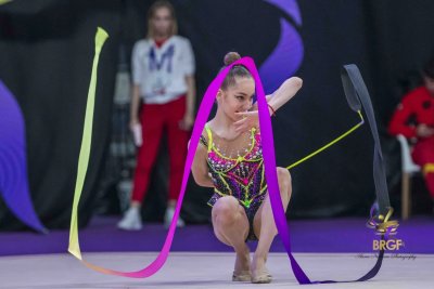 Българската гимнастичка Никол Тодорова спечели сребърен медал във финала на