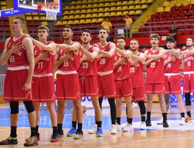 България остана извън първите осем отбора на европейското по баскетбол за младежи до 20 г.