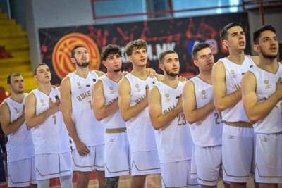 България с категорична победа над Унгария на европейското по баскетбол за младежи до 20 години