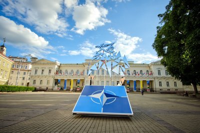 Украйна, източният фланг и разходите за отбрана - на фокус в срещата на върха на НАТО във Вилнюс