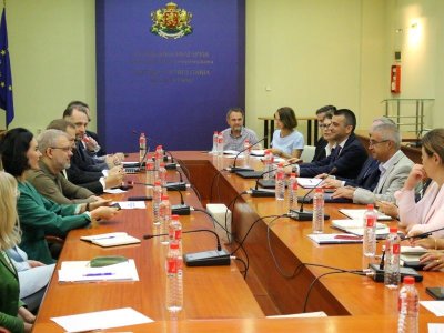 Проведе се първа работна среща между представители на България и