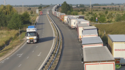 Шофьори се оплакват че участъкът към граничния пункт Дунав мост