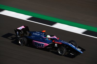 Малшанс и удар три обиколки преди края лишиха Никола Цолов от първи точки за сезона във Формула 3
