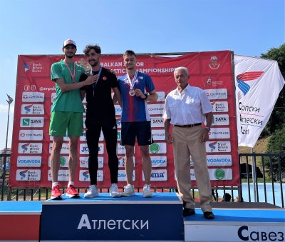 Водещият български състезател в скока на височина Тихомир Иванов спечели