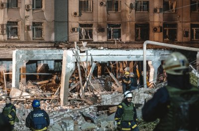 9 души, от които 2 деца, пострадаха при руски ракетен удар в Днипро