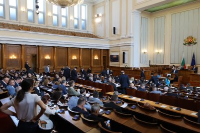Депутатите приеха изменения в Семейния кодекс