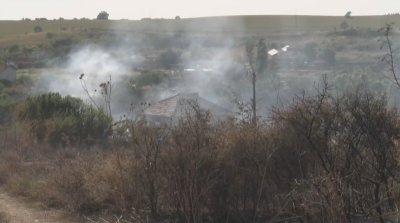 8 големи пожара продължават да горят в Хасковско