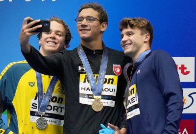 Тунизиецът Ахмед Хафнауи спечели титлата на 800 м. свободен стил на световното първенство по плуване във Фукуока