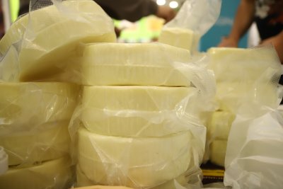 НАП и БАБХ започват проверки за цените на млечните продукти