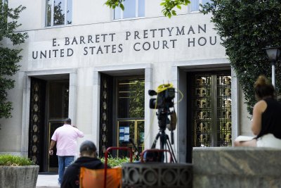 Съдът във Вашингтон заседава по новите обвинения срещу Тръмп