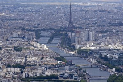 Лошото качество на водата в Сена отмени старт от Световната купа по плуване в открити води в Париж