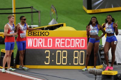 Смесената щафета на САЩ постави нов световен рекорд и спечели титлата на световното по лека атлетика в Будапеща