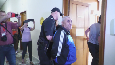 Районният съд в Бургас остави за постоянно в ареста мъжа