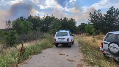 Обявиха бедствено положение в община Свиленград заради големия пожар в Сакар планина