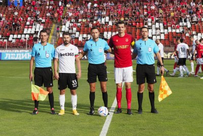 Радослав Гидженов ще ръководи голямото дерби от шестия кръг на Първа лига между Лудогорец и Черно море