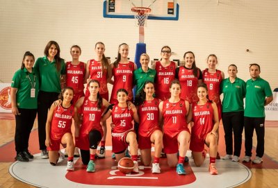 Националният отбор на България по баскетбол за момичета U16 записа