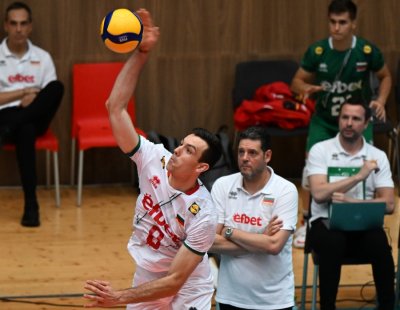 Българският национален отбор по волейбол за мъже спечели и втората