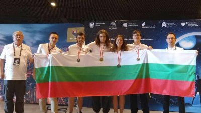 Български ученици спечелиха 5 медала на Международната олимпиада по астрономия и астрофизика