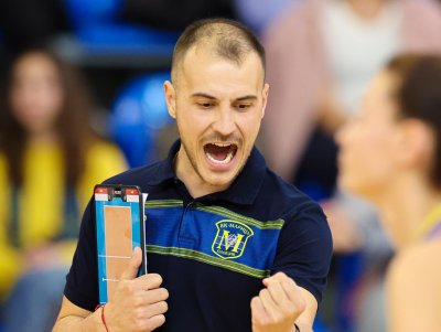 Борислав Крачанов ще води волейболния шампион Марица за трети пореден сезон