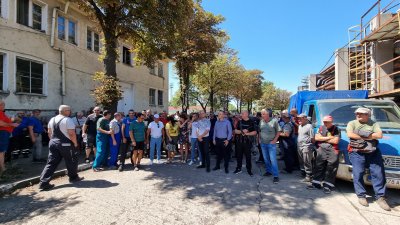 Енергетици и миньори от Перник протестираха срещу закриването на въглищните централи и мините