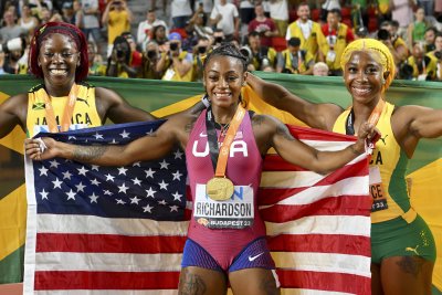 Американката Ша Кари Ричардсън спечели титлата в спринта на 100 метра
