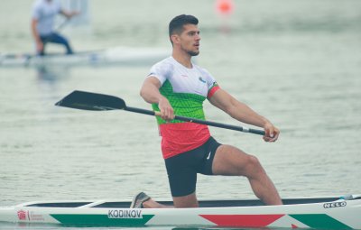 Ангел Кодинов се класира за полуфиналите на 500 метра едноместно кану на световното първенство