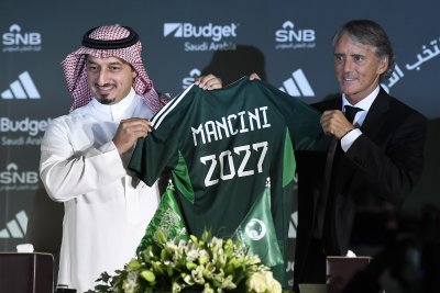 Роберто Манчини беше представен като национален треньор на Саудитска Арабия
