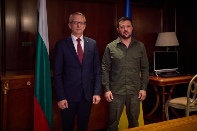 Зеленски благодари на Денков за подкрепата на България за Украйна