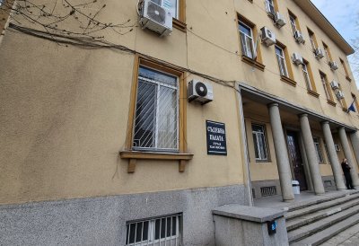 Съдът в Хасково остави в ареста турски гражданин издирван за