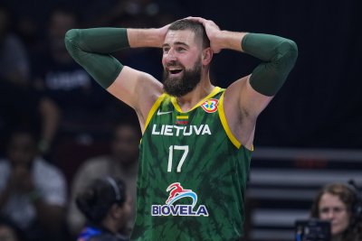 Литва победи фаворита САЩ, Канада отстрани шампиона Испания на световното по баскетбол