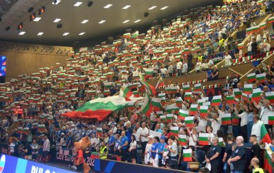 Българската федерация по волейбол и Кръвен център Варна организират кампания