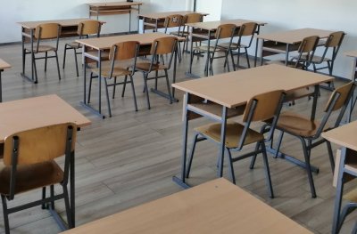 Няколко месеца са писани оценки на починала ученичка от Пловдив - МОН назначи проверка