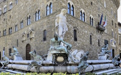 Германски турист повреди фонтана на Нептун във Флоренция