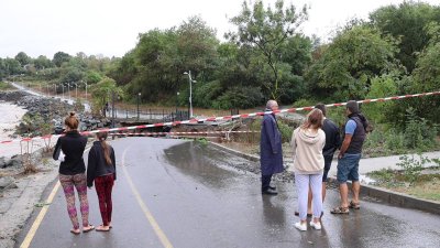 МВР оповести обходен маршрут след пропадането на моста на къмпинг