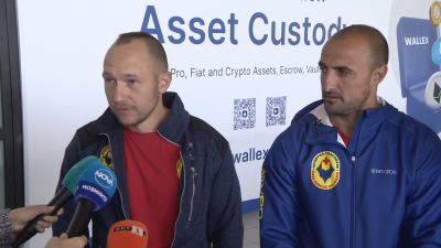 "Това е втората такава акция в историята" - българските пещерняци, помогнали на Марк Дики, са обратно у дома