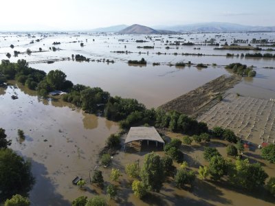 Щетите от наводненията в Гърция могат да надхвърлят 1,5 милиарда евро