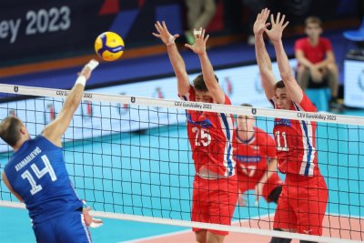 Трикратният шампион Сърбия се класира за четвъртфинали на европейското първенство