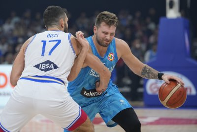 Словения надви Италия в спора за 7-ото място на баскетболния Мондиал