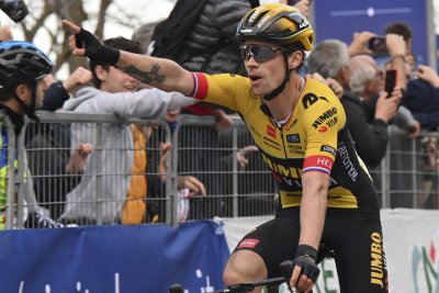 Примож Роглич спечели 17-ия етап от колоездачната обиколка на Испания