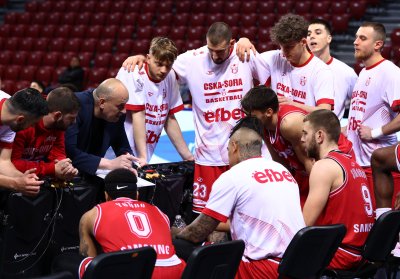 Баскетболният ЦСКА отмени контролите за седмицата и се раздели с американец