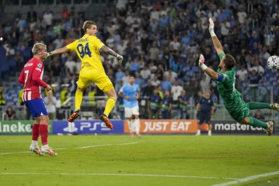 Иван Проведел е четвъртият вратар с гол в Шампионска лига