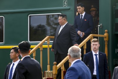 Ким Чен-ун отпътува за Северна Корея от руския Далечен изток